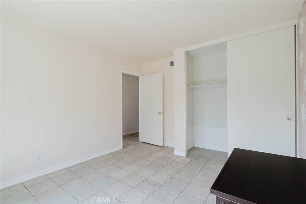 906 Whitehaven Terrace Property Photo 25