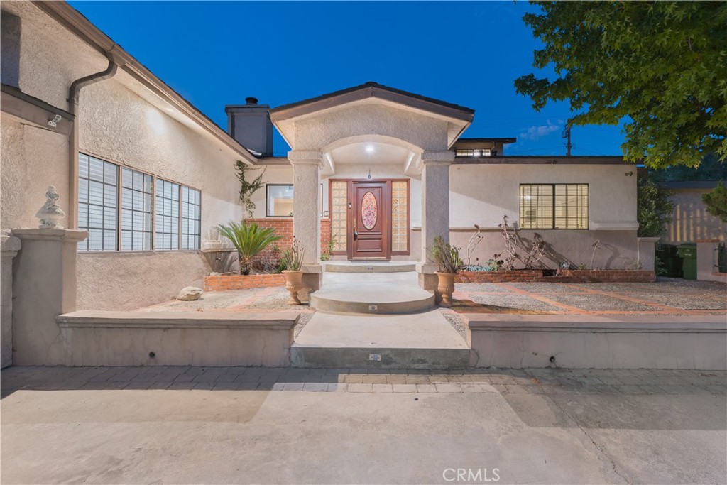 9348 Tujunga Canyon Property Photo 1