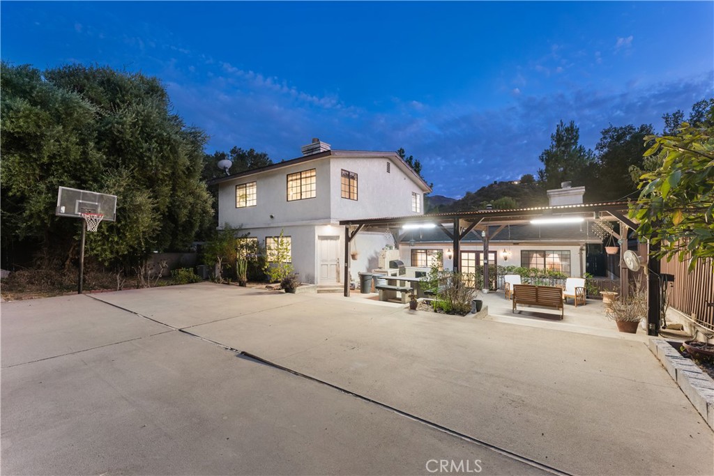 9348 Tujunga Canyon Property Photo 3