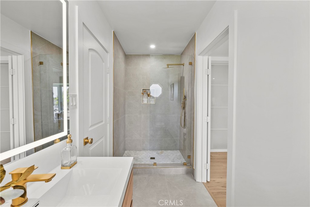17439 Donmetz Property Photo 26