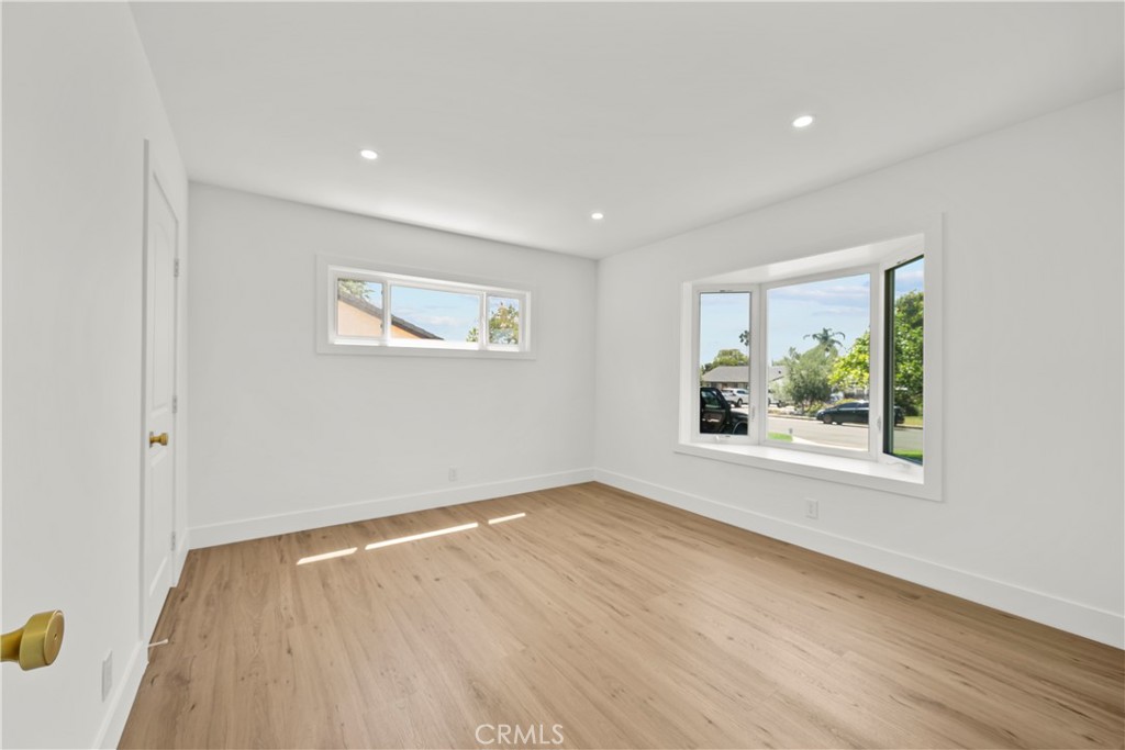 17439 Donmetz Property Photo 27