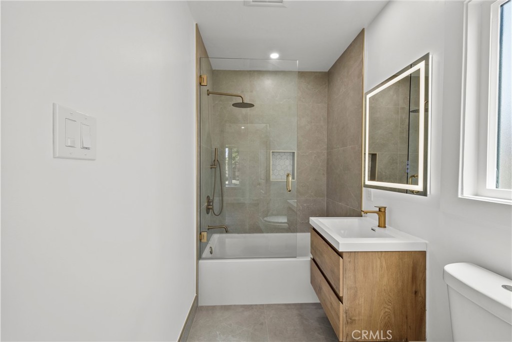17439 Donmetz Property Photo 30