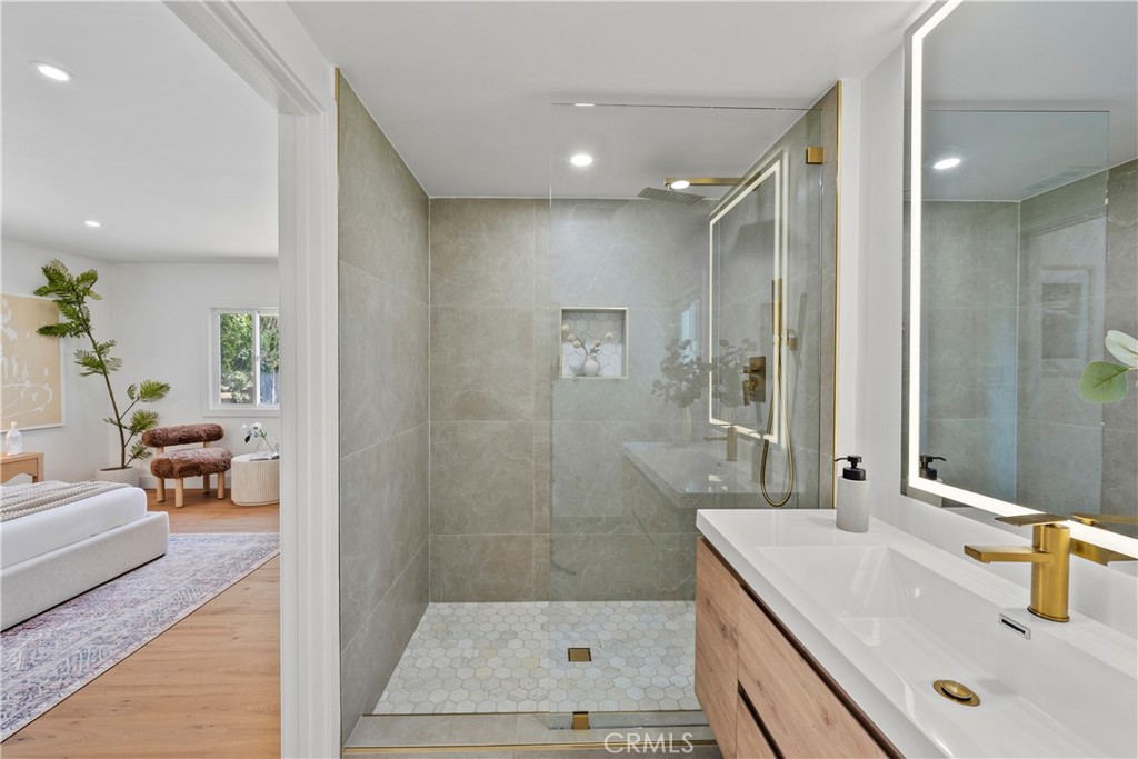 17439 Donmetz Property Photo 35