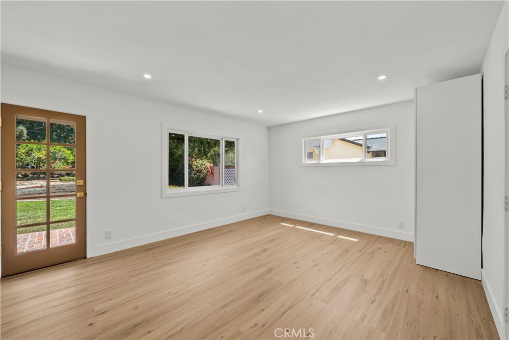17439 Donmetz Property Photo 36