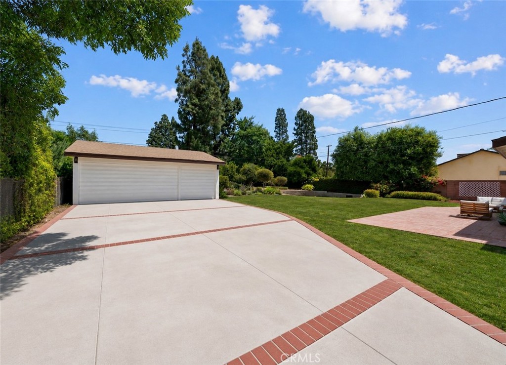 17439 Donmetz Property Photo 44