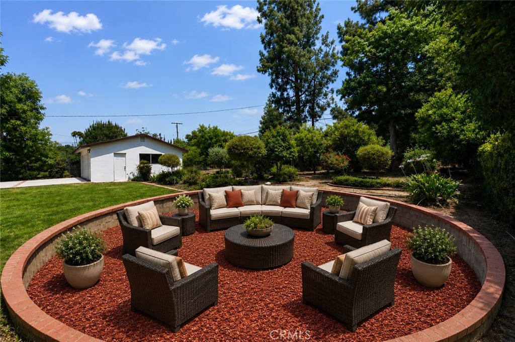 17439 Donmetz Property Photo 45