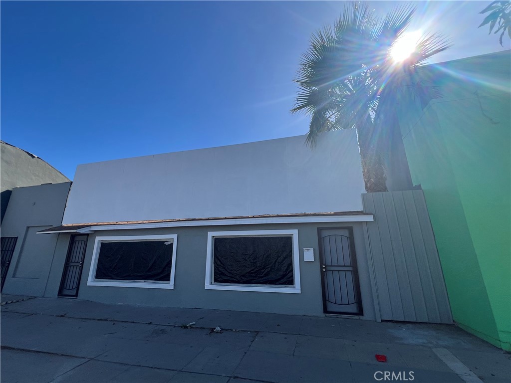5725 Lankershim Property Photo 4