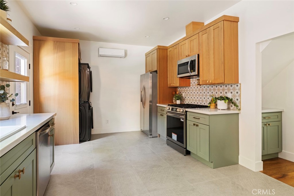 5850 Burwood Ave Property Photo 18