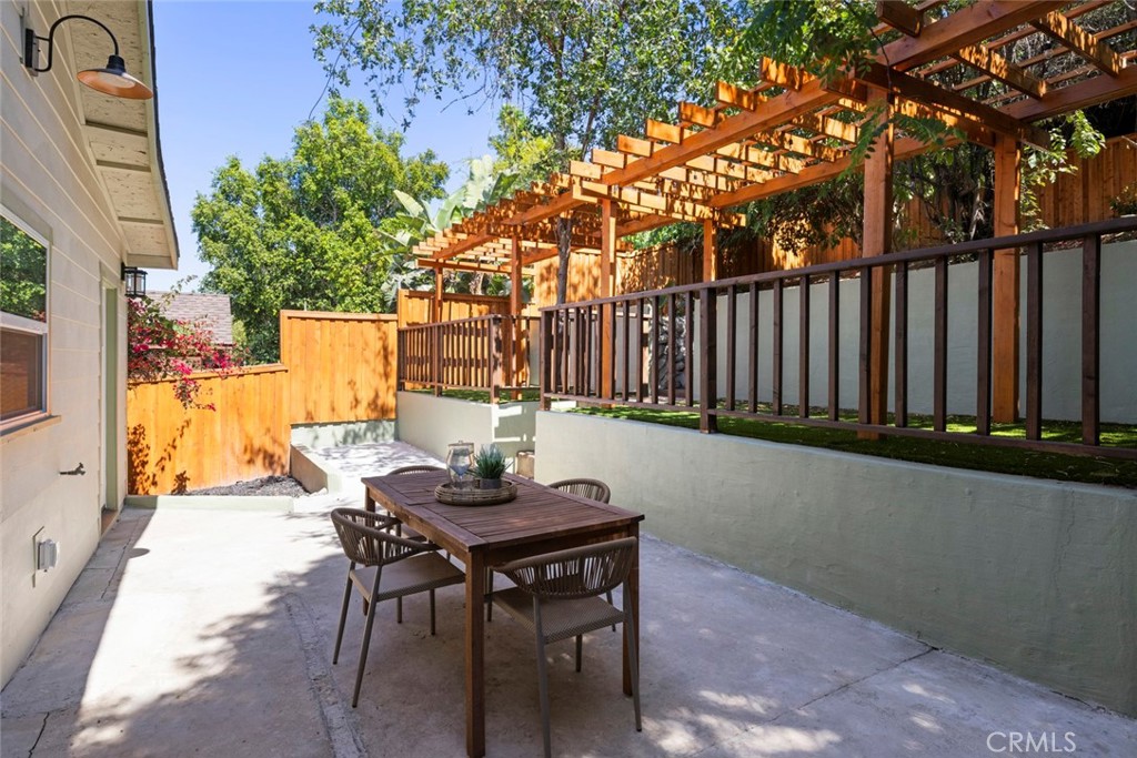5850 Burwood Ave Property Photo 30