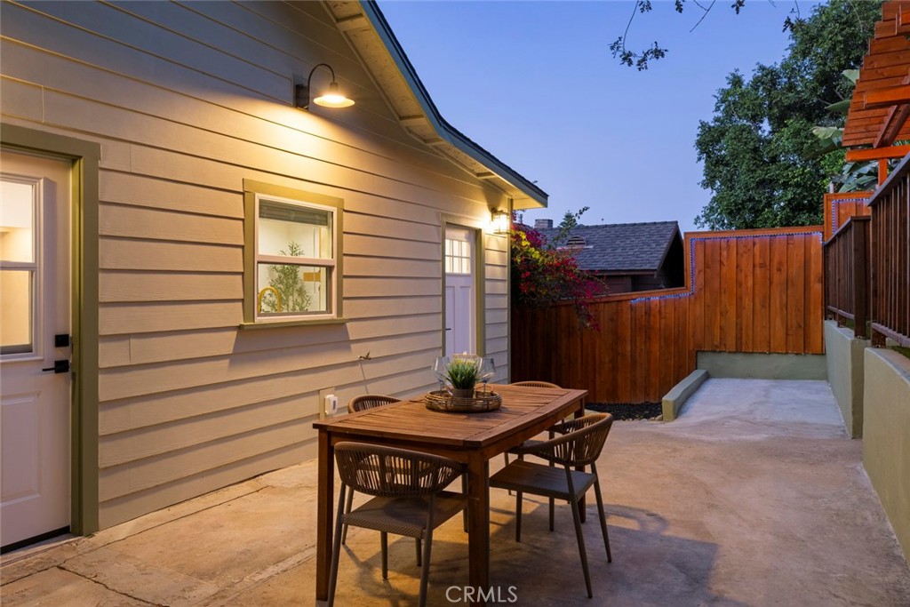 5850 Burwood Ave Property Photo 43