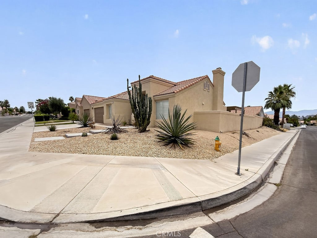 79285 Desert Crest Property Photo 3