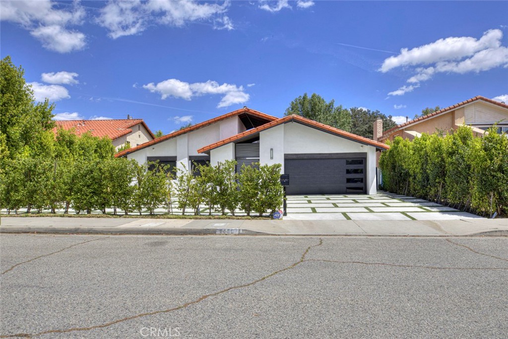 9450 Tampa Property Photo 5