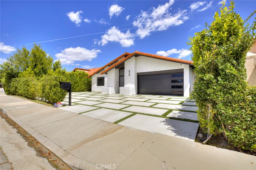 9450 Tampa Property Photo 7