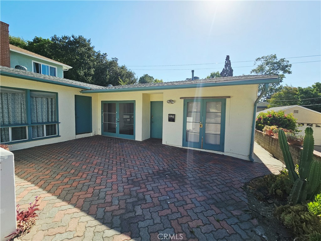 186 5th Avenue Property Photo 3