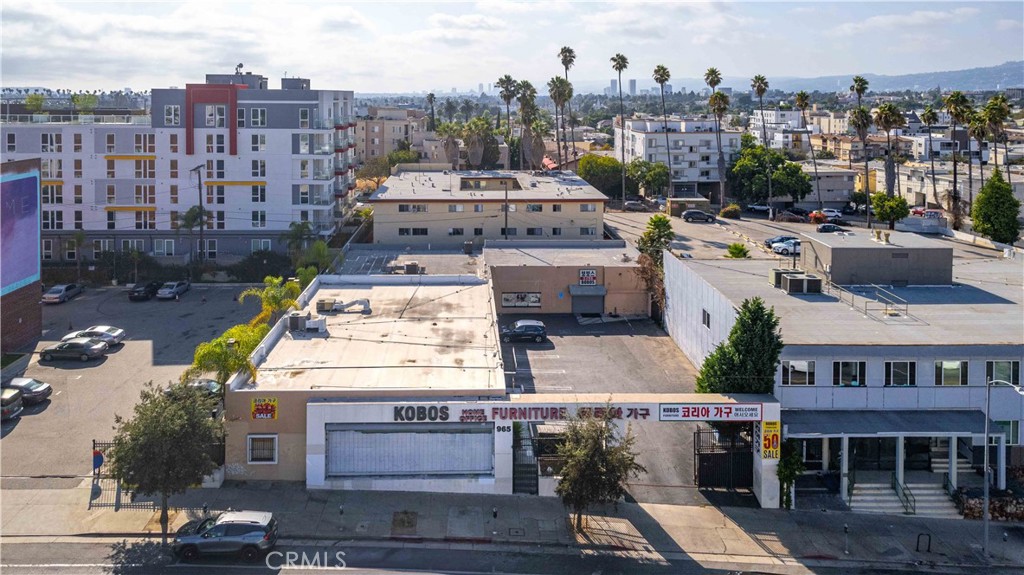963 965 S Western Avenue Property Photo 1