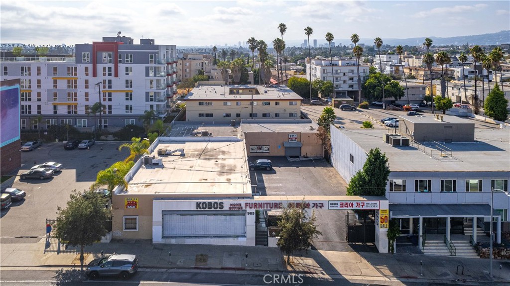 963 965 S Western Avenue Property Photo 1
