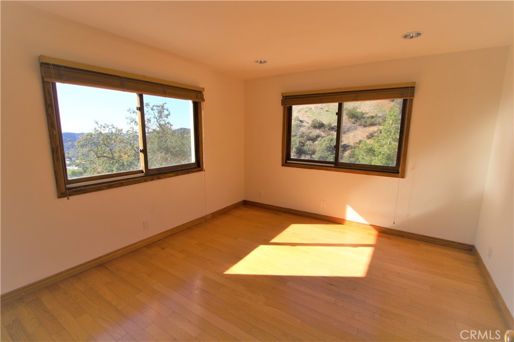 3694 Berwick Drive Property Photo 6