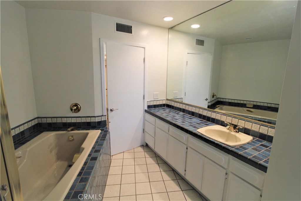 3694 Berwick Drive Property Photo 16