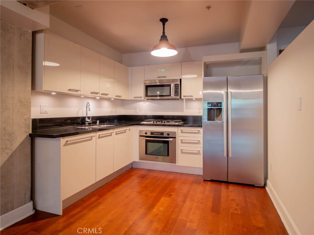 416 S Spring Street 205 Property Photo 6
