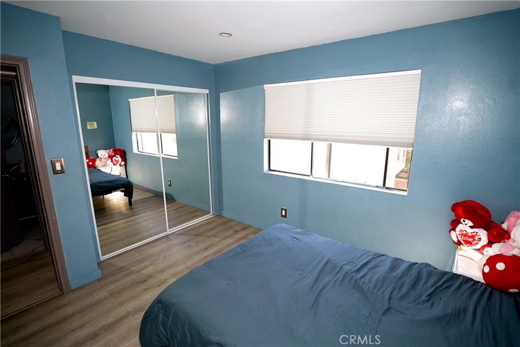 18954 Sherman Way 3 Property Photo 24