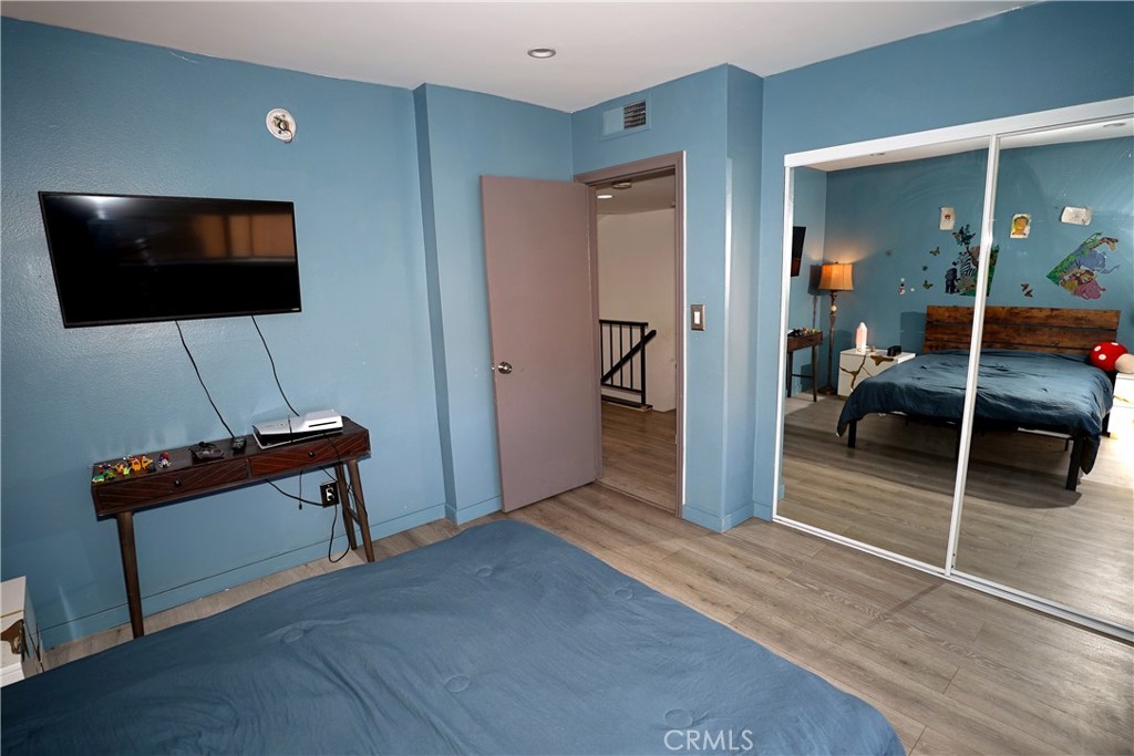 18954 Sherman Way 3 Property Photo 25