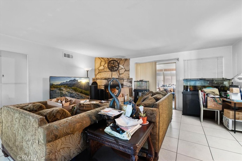 13280 Winfield Property Photo 5