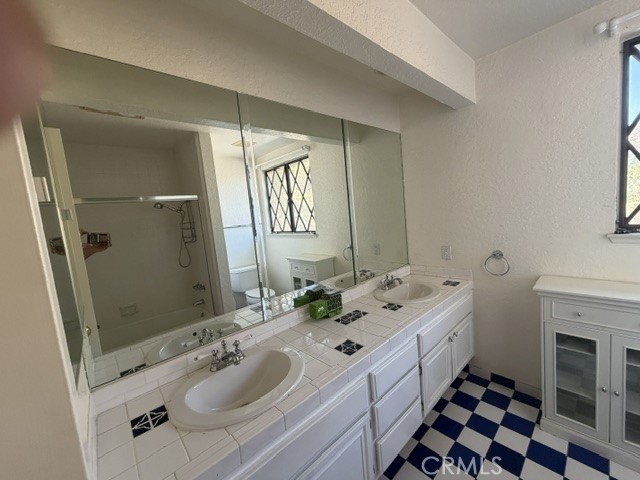 1021 Wolverton Property Photo 29