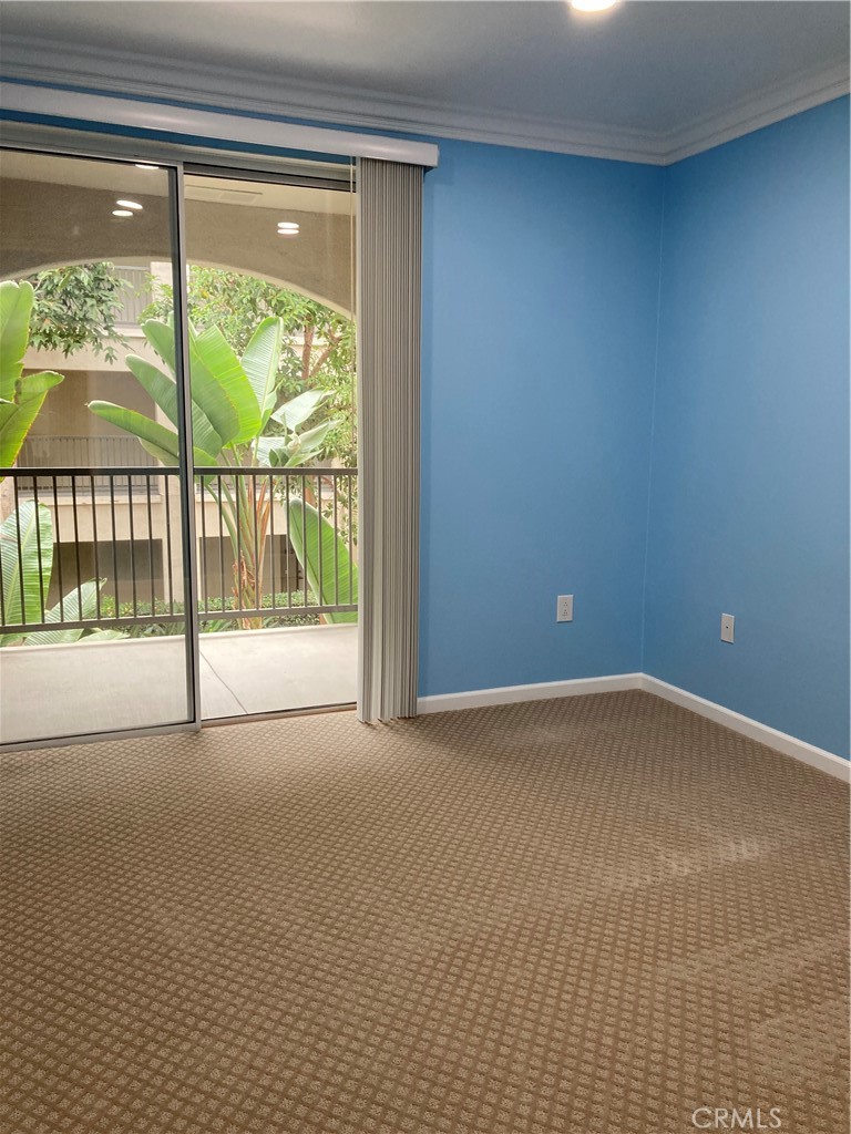 1229 Scholarship Property Photo 21