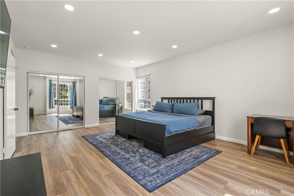 308 1/2 Commonwealth Avenue Property Photo 20
