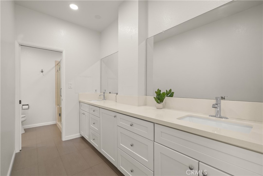 308 1/2 Commonwealth Avenue Property Photo 23