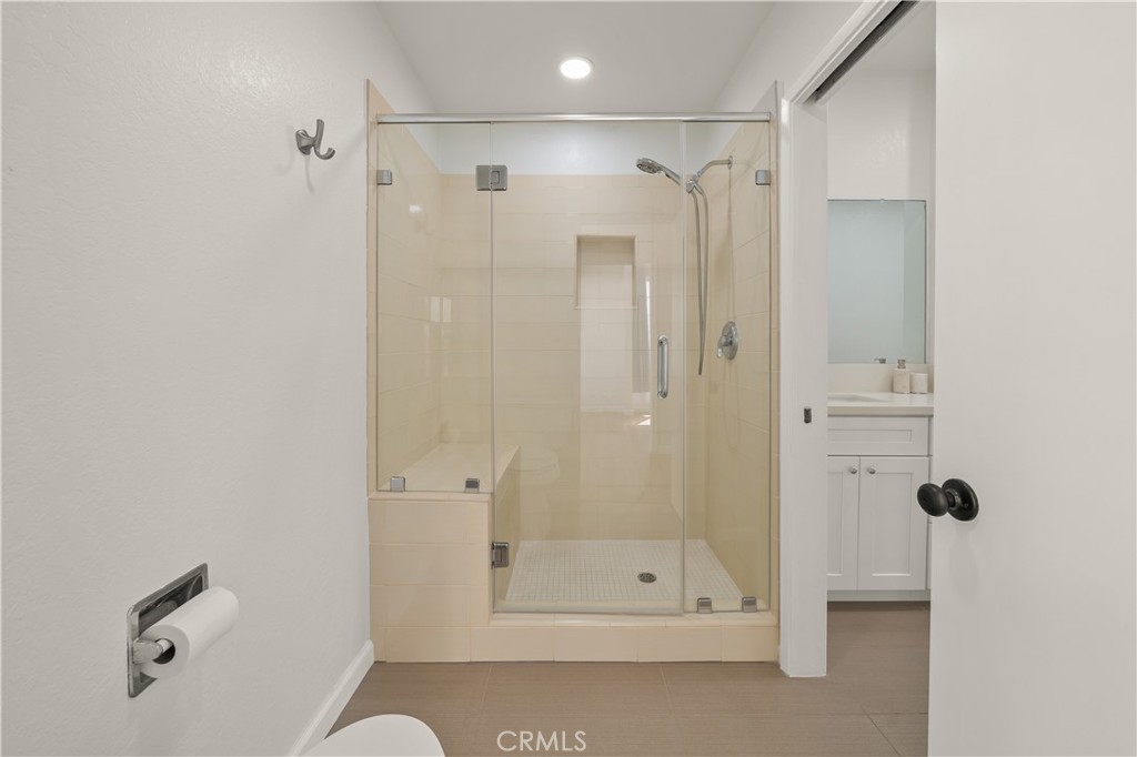 308 1/2 Commonwealth Avenue Property Photo 25