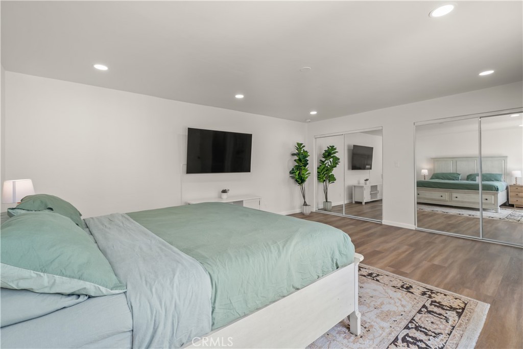 308 1/2 Commonwealth Avenue Property Photo 29