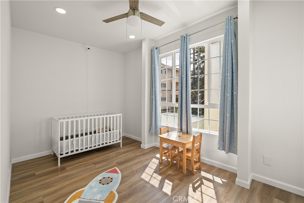 308 1/2 Commonwealth Avenue Property Photo 32