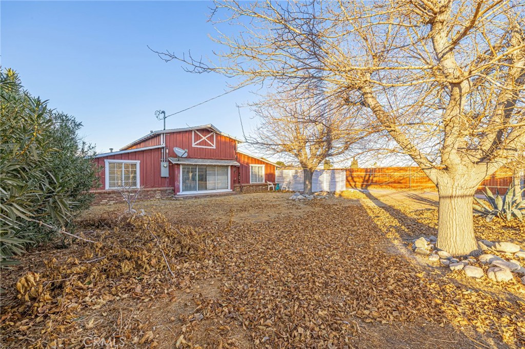 3339 E Avenue S Property Photo 6