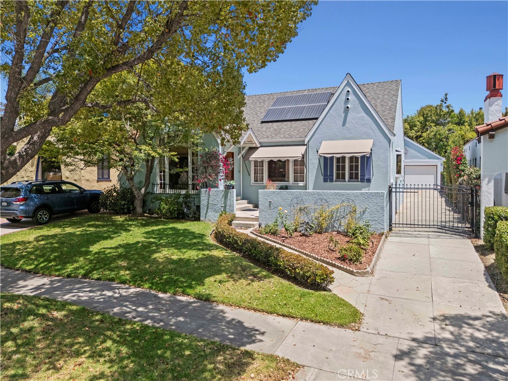 1130 Geneva Property Photo 1