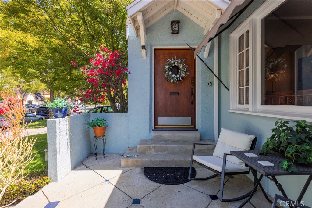 1130 Geneva Property Photo 4