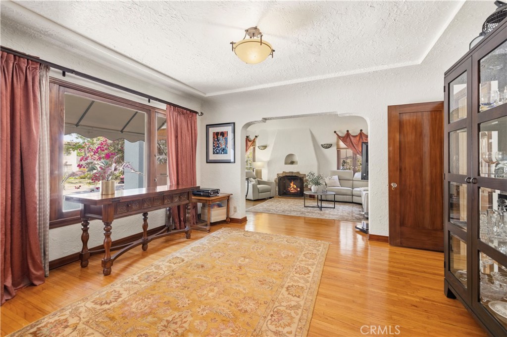 1130 Geneva Property Photo 11