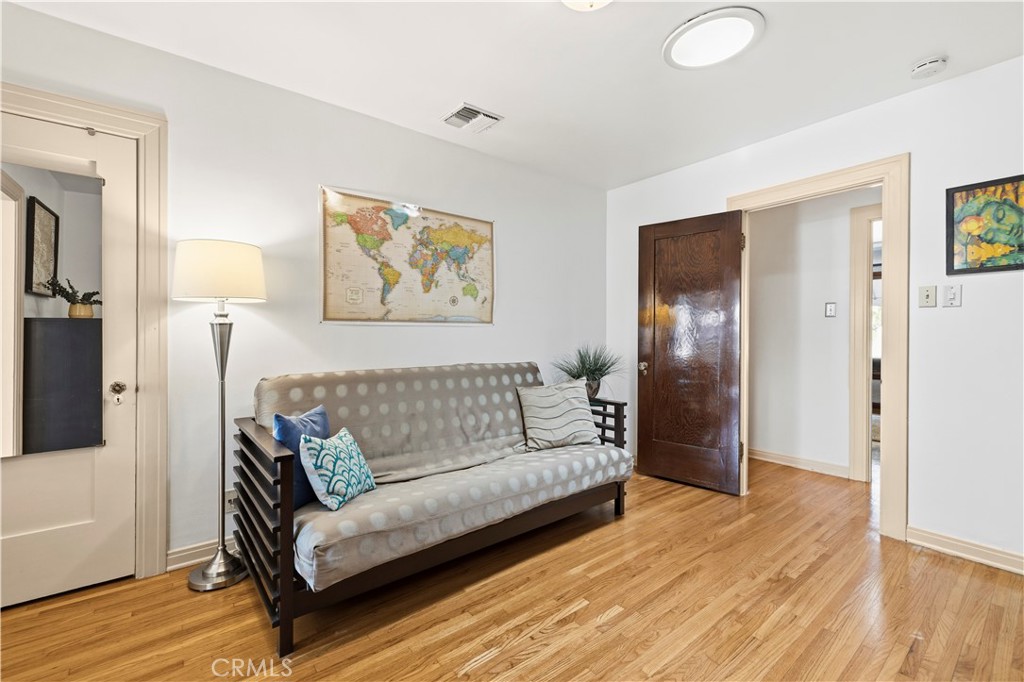 1130 Geneva Property Photo 20