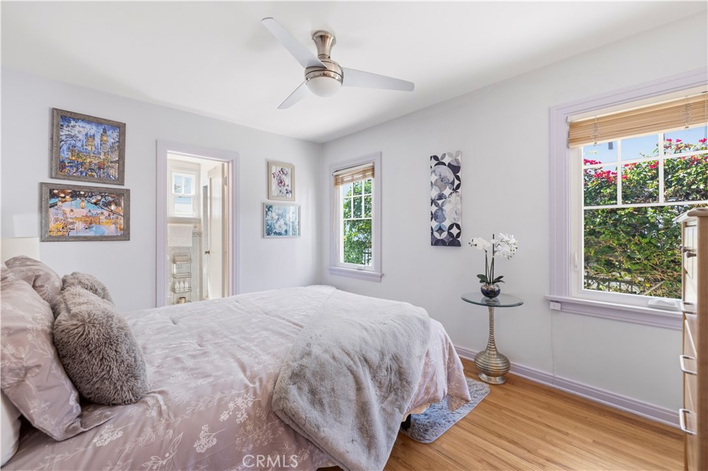 1130 Geneva Property Photo 25