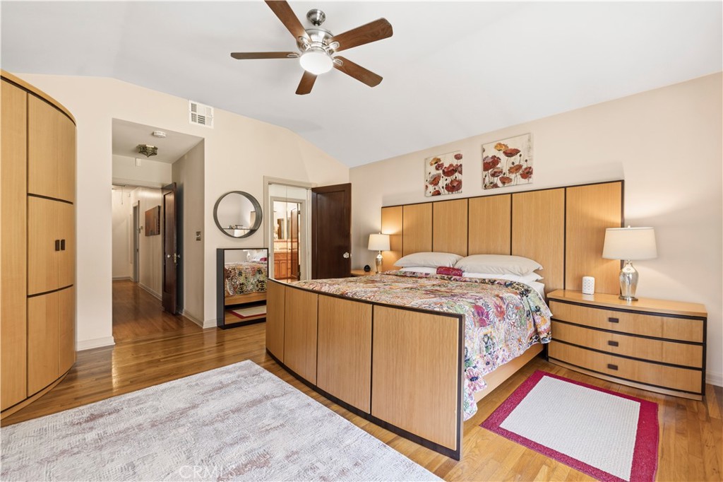 1130 Geneva Property Photo 29