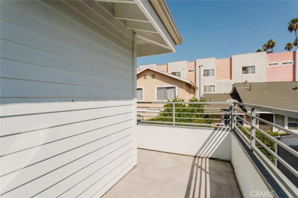1909 Gardena Avenue Property Photo 44