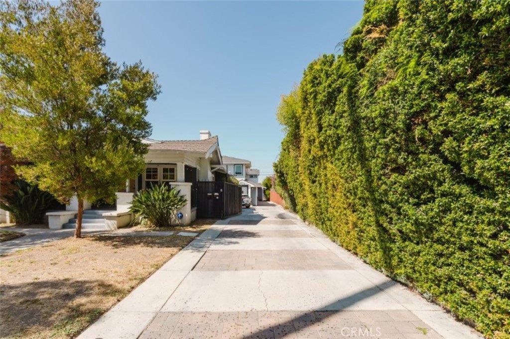 1909 Gardena Avenue Property Photo 46