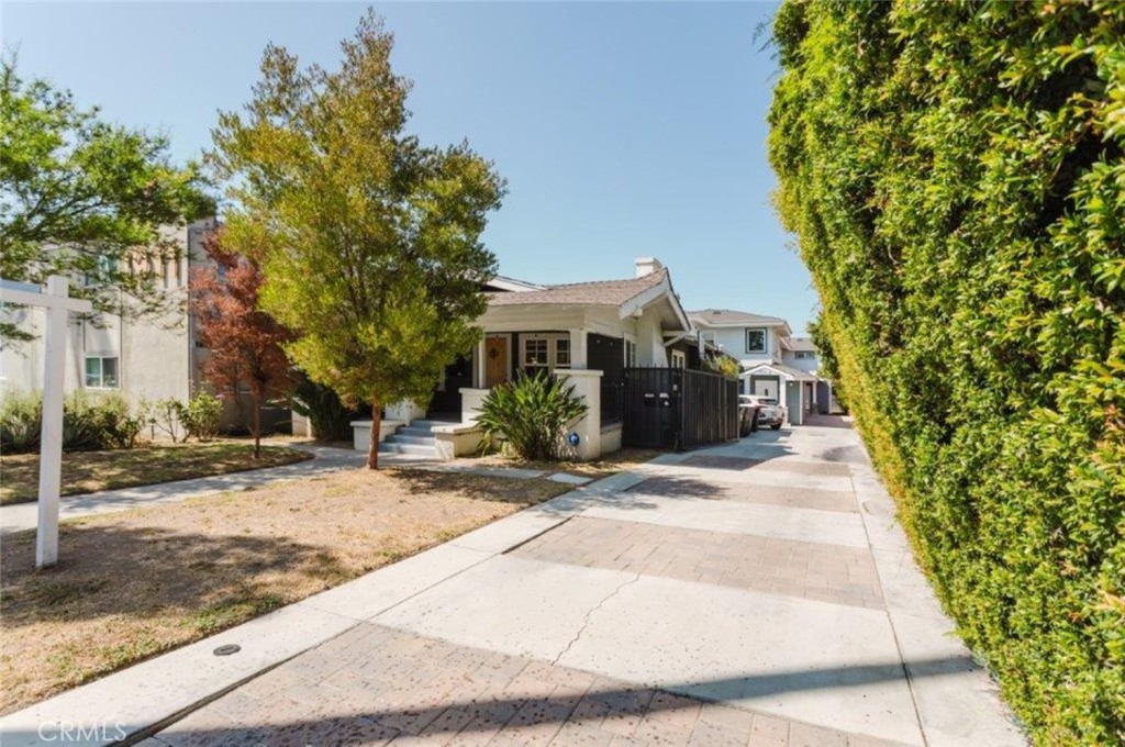 1909 Gardena Avenue Property Photo 47