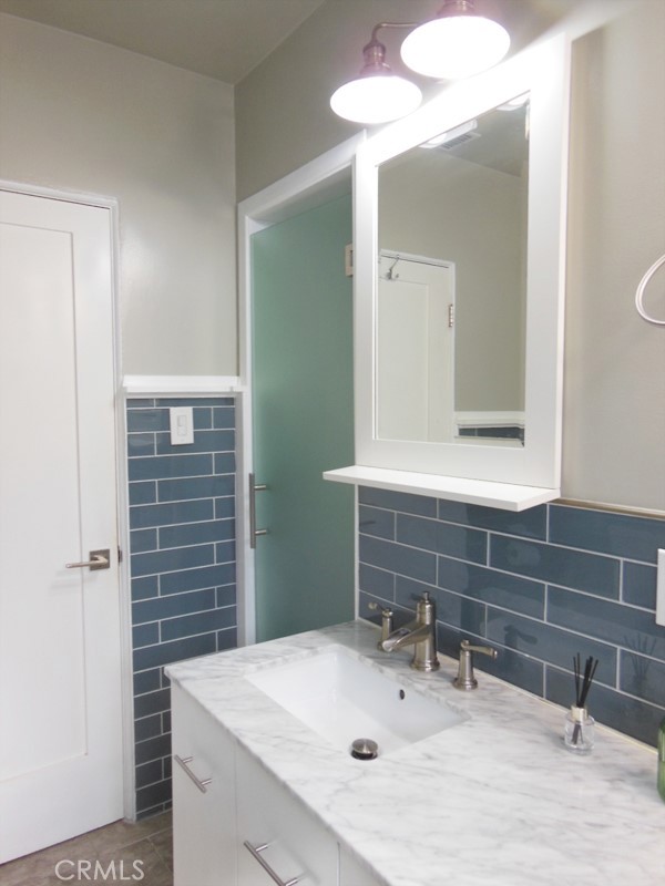 1742 El Rito Property Photo 17