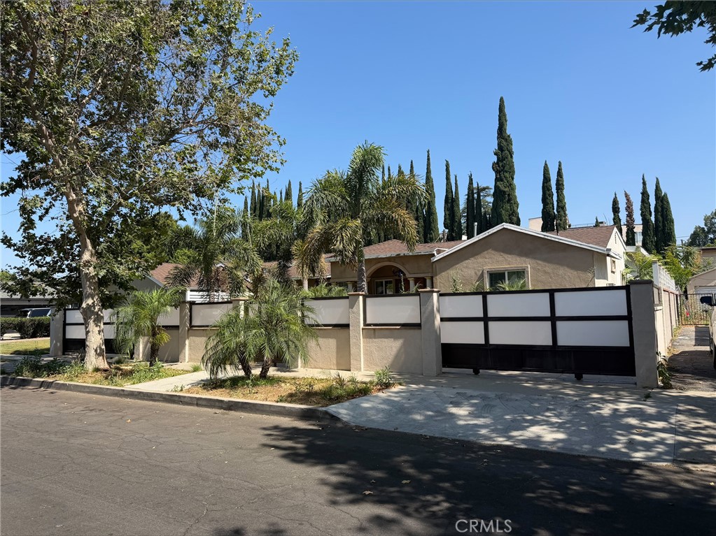 13417 Friar Property Photo 2