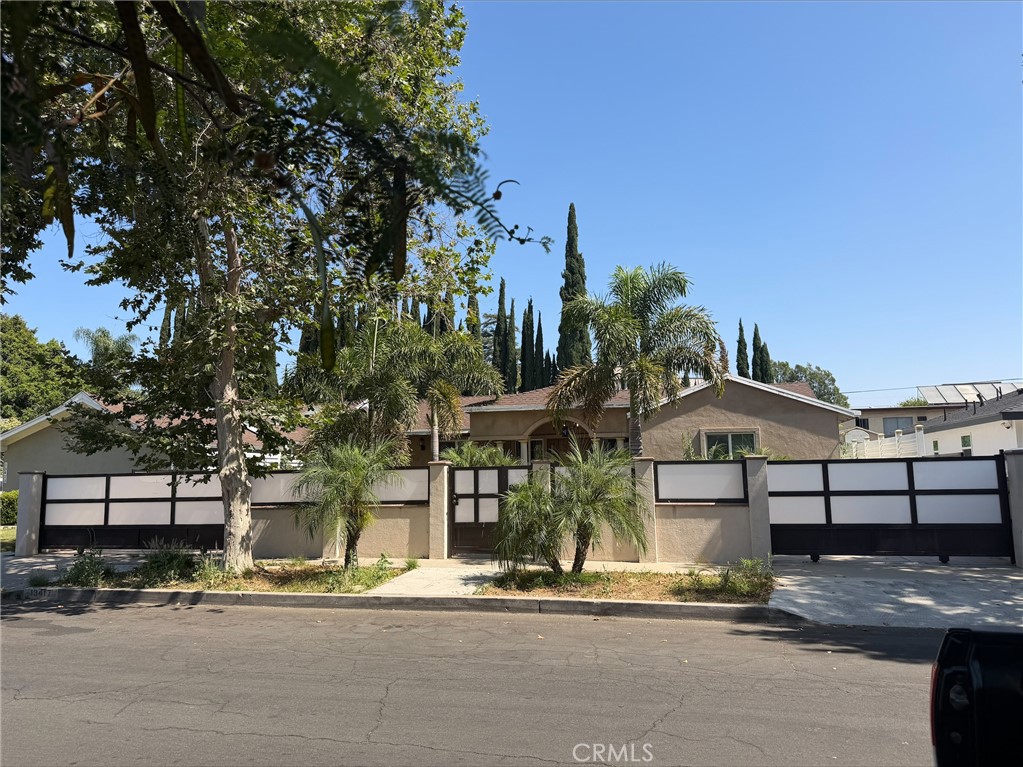 13417 Friar Property Photo 3