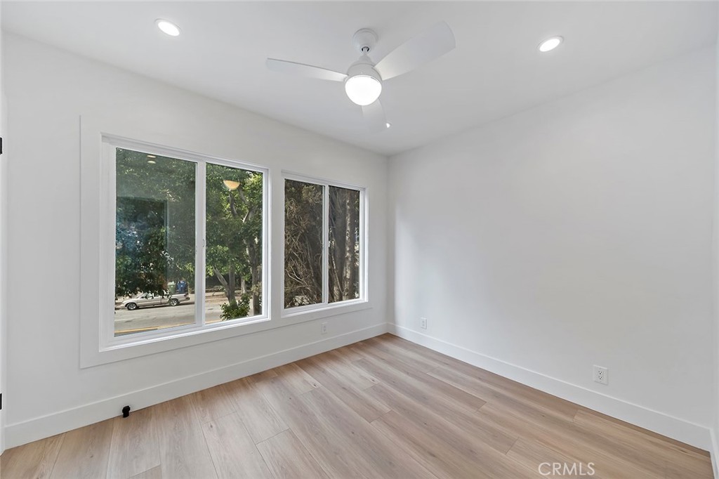 2618 Glendale Property Photo 17