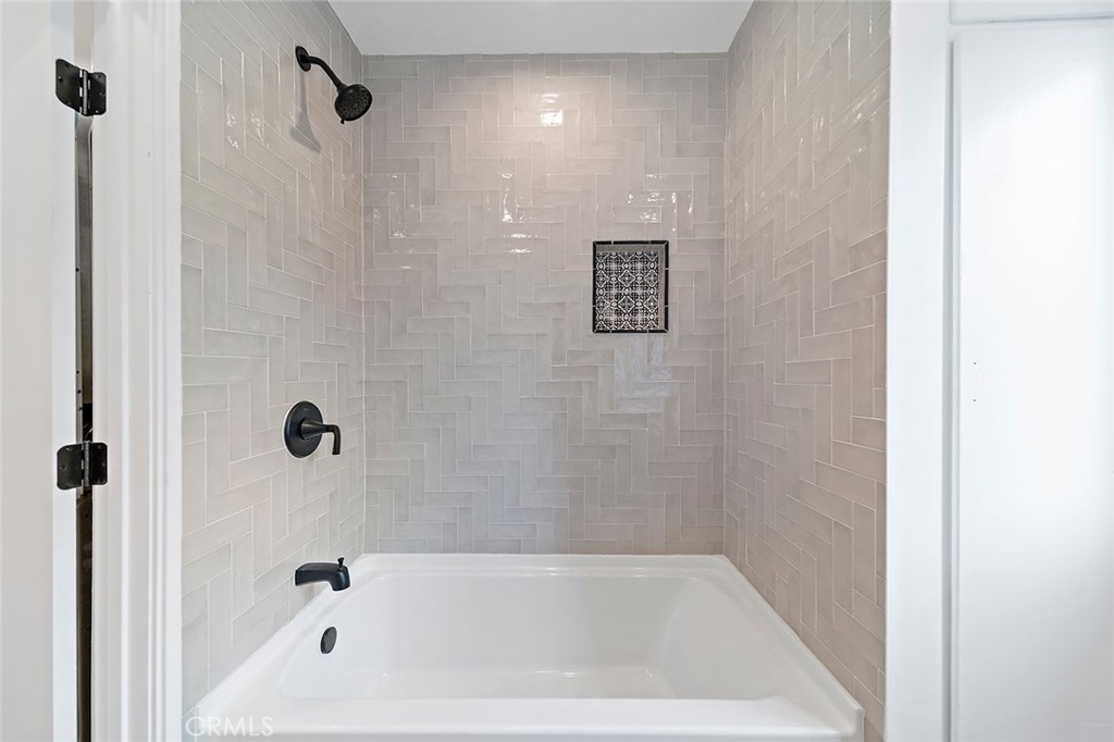 2618 Glendale Property Photo 22