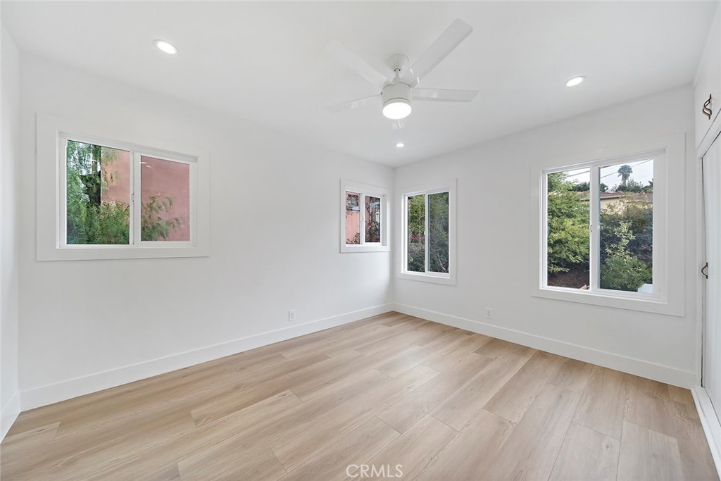 2618 Glendale Property Photo 23