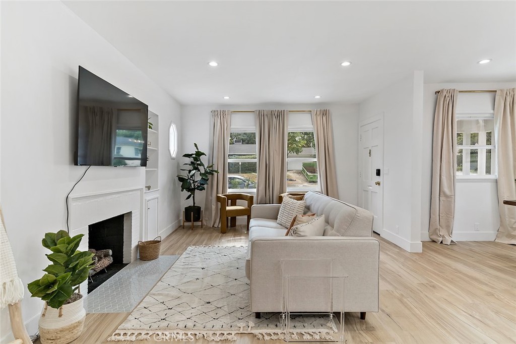 618 N Pass Property Photo 10